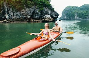 Halong - Hanoi (B/L) (160km – 3h00)