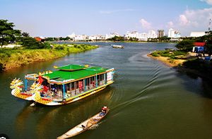 Hue: Discovery With A Cruise On Huong River (B / L)