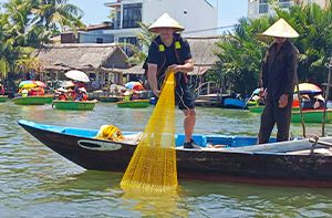 Hoi An : Cycling From Tra Que Village To Van Lang Village (B / L)