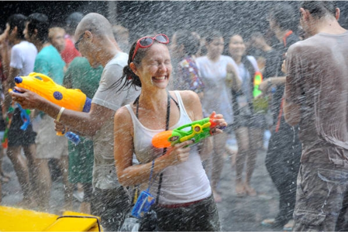 Participate in traditional Cambodia's festivals