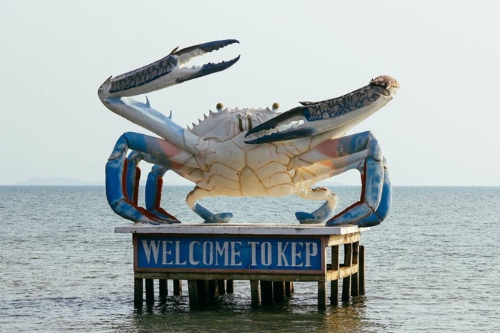 What to do in Cambodia 7 days ? Visit the Kep Crab Market