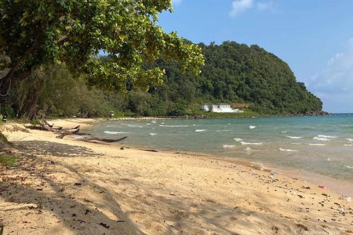 Lazy Beach: preserved nature and spectacular sunsets