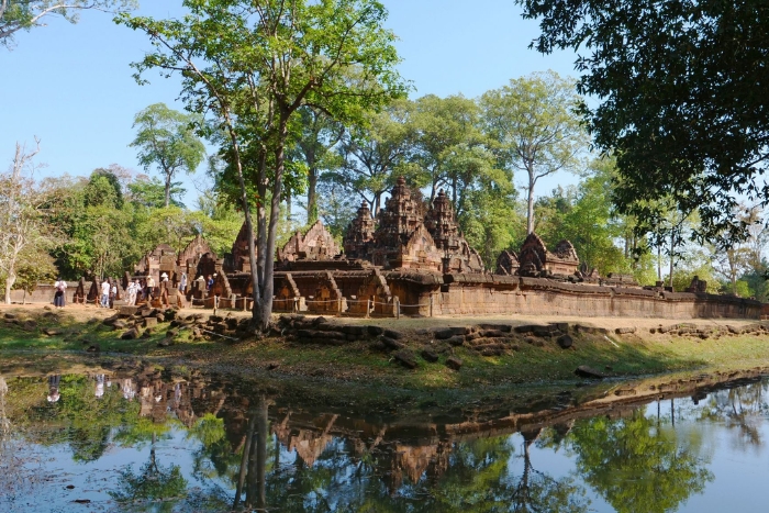 Banteay Srei reveals Cambodia's finest carvings on a Cambodia 2-week itinerary