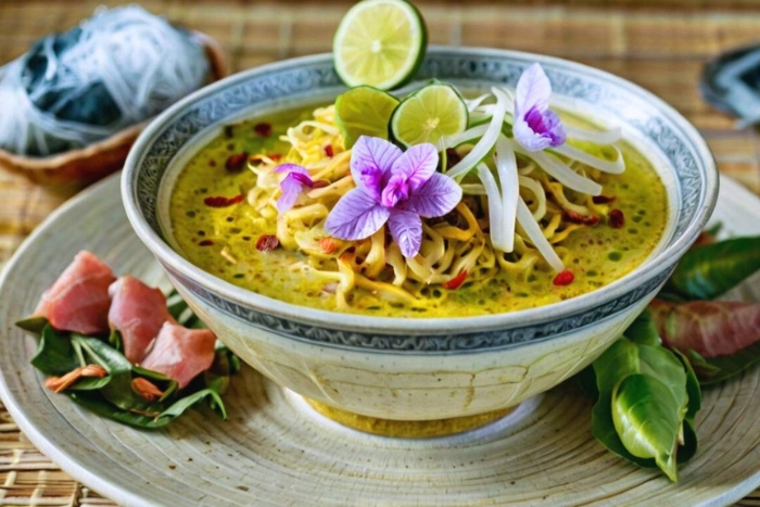 Name Banh Chok Kdam, a Kep culinary specialty not to be missed