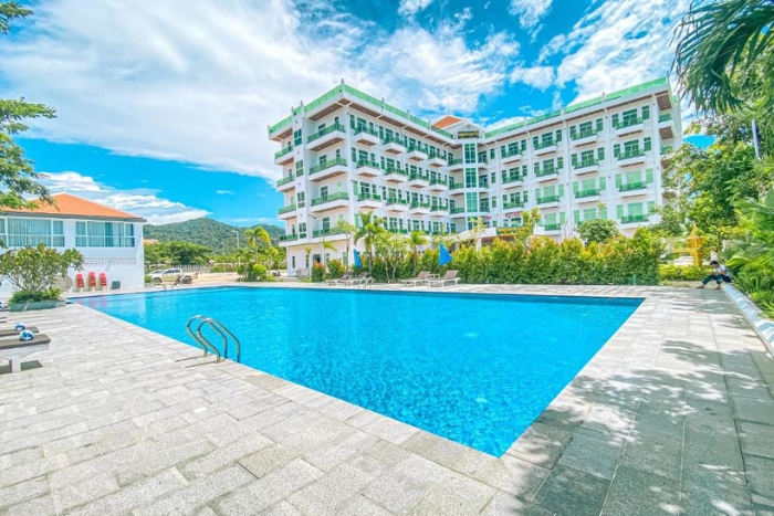 Sangkahak Mith Hotel - A bright, refined setting in the heart of Kep