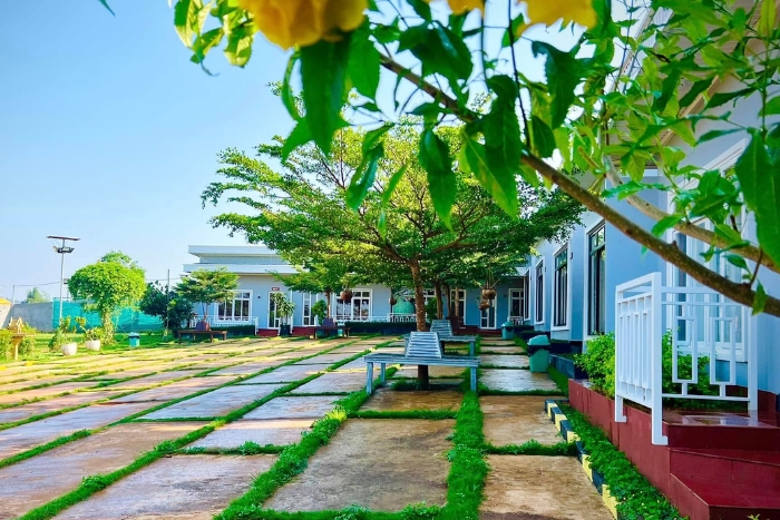 Chomkatae Bungalows – a calm, colorful corner of Mondulkiri