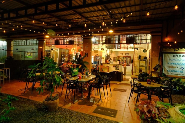 Route 76 Guest House – evening charm in the heart of Mondulkiri