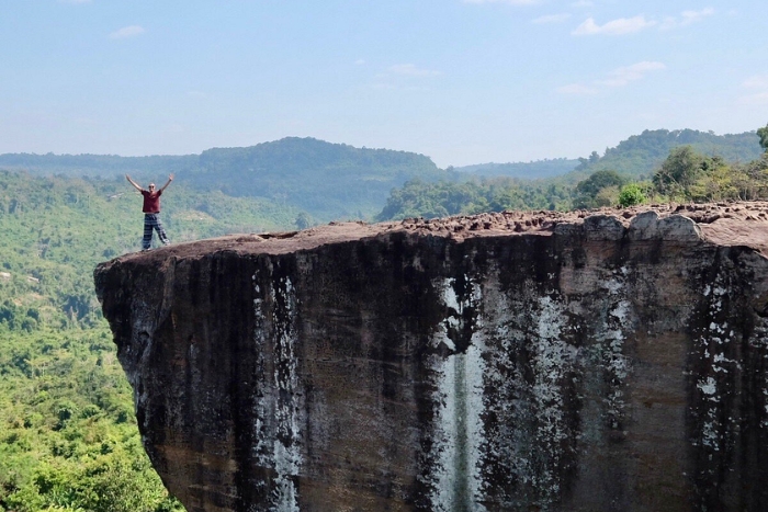 Cliff of Peong Ta Kho, one of the best sight in my nature trek in Cambodia in April