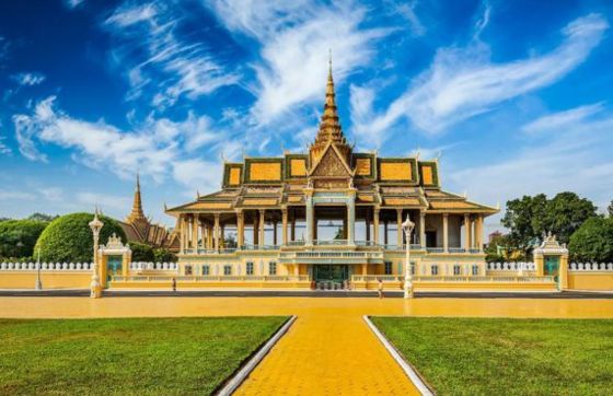 Why Visit Phnom Penh In November? What To Do And What To See?