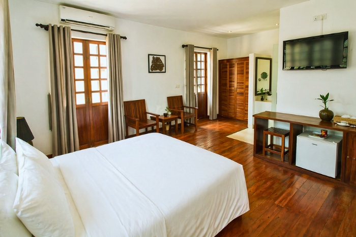 Relaxing stay in a fully equipped room at Apsara Centrepole Hotel
