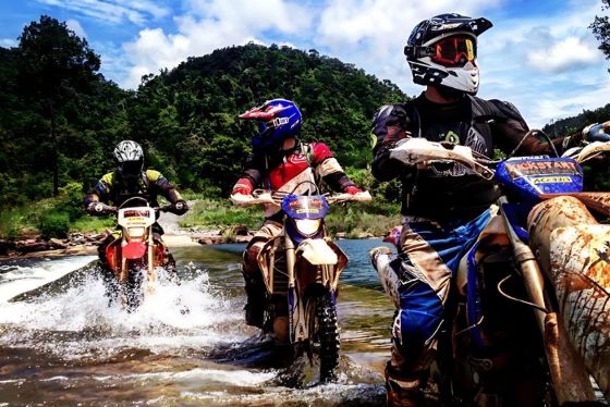 7 Days Motorcycle Of Couple Noah - Siem Reap Preah Vihear Banlung Kratie