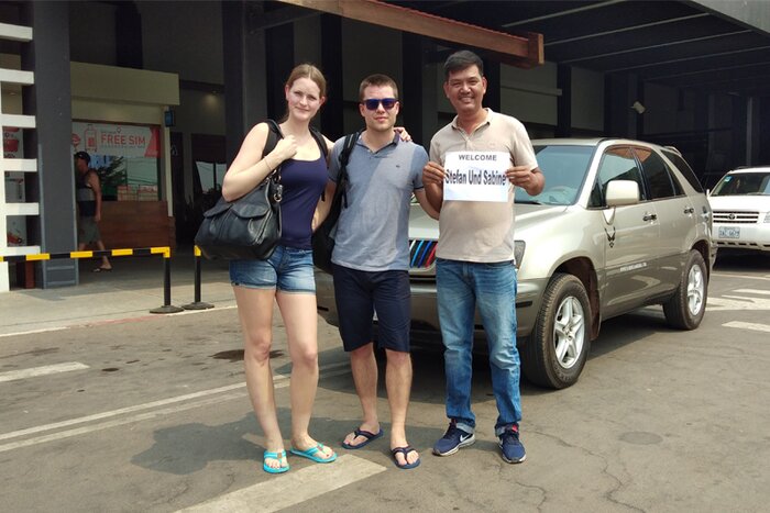 Take a private car to travel from Ho Chi Minh city to Siem Reap 