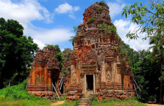 What To Visit In Cambodia? Discover Roluos Group Temples In Siem Reap