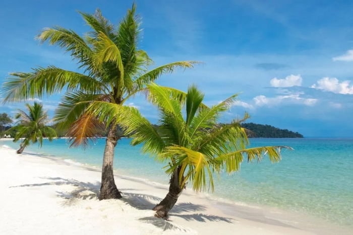 Long Set Beach, one of the best beach in Koh Rong
