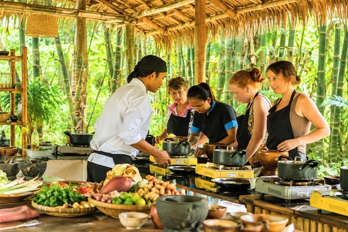 A Khmer cooking class during your farm stay in Cambodia