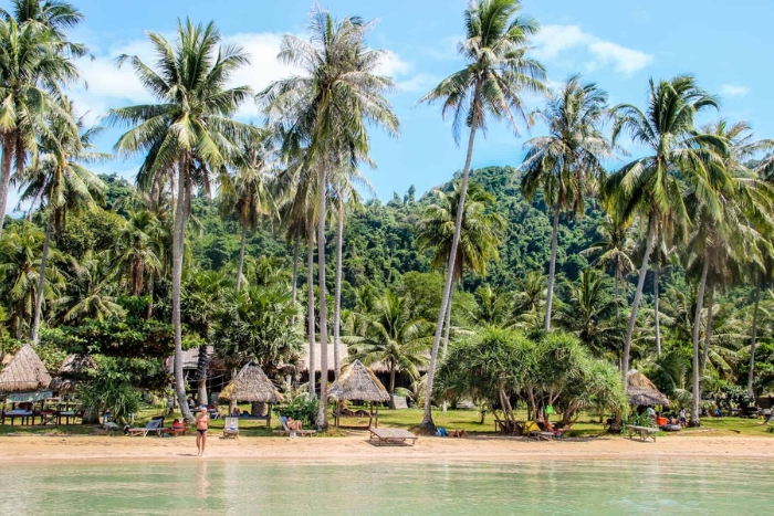 Kep, a charming coastal town south of Sihanoukville, is ideal for diving into Cambodia weather in May