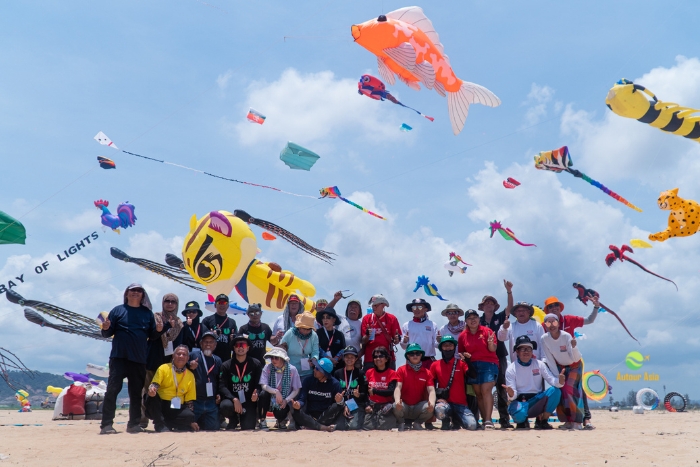 Team-building activities by the sea in Sihanoukville