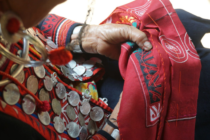 Unearthing unique Laos souvenirs at Vientiane market—authentic crafts that capture the heart of local culture