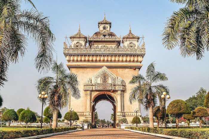 Don’t miss Patuxai Victory Monument, a must-see on your 10 days in Laos itinerary for stunning views!