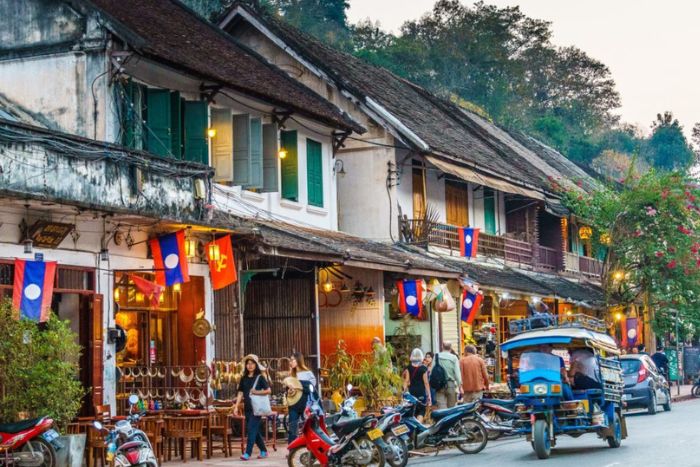 Choose Autour Asia for your Laos family tour packages for kids