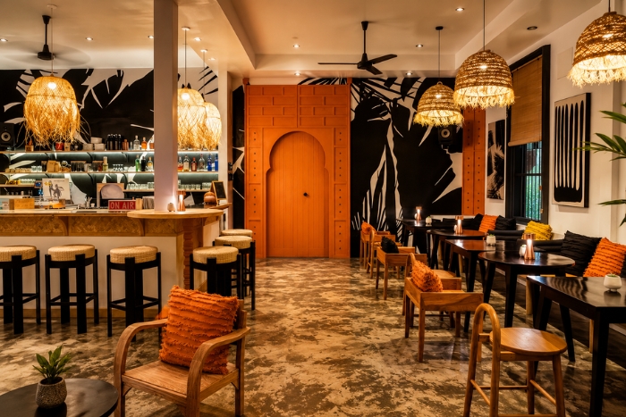 The sophisticated atmosphere of Lost In Baan - Hi-Fi Restaurant & Cocktail Bar