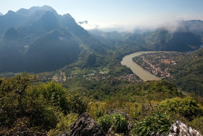 The road to Nong Khiaw had been splendid, lined with rivers and mountains