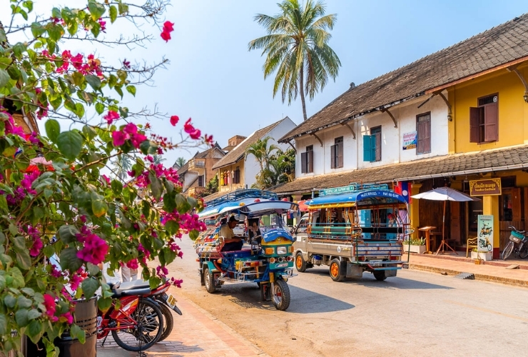 Tuk-Tuks: Quick and Convenient City Travel