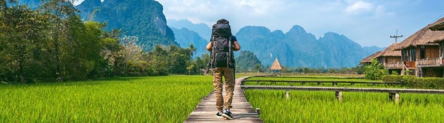 Trekking Laos natural in April