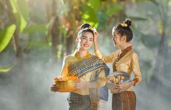 Traditional Clothing Of Laos - Discover The Sinh Sarong