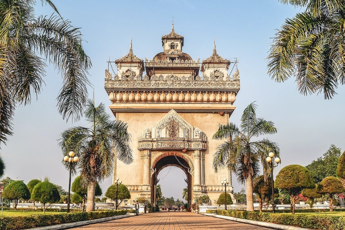 Patuxai, Lao Arc de Triomphe