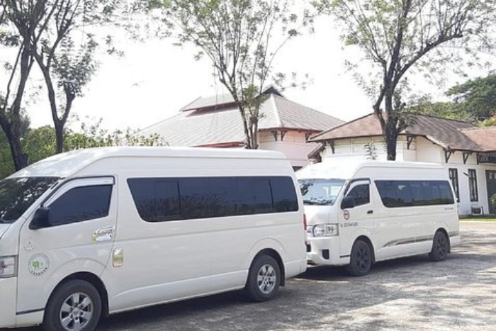 Comfortable solution: private cars or cabs