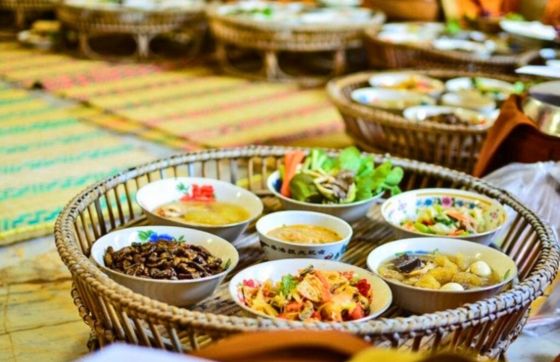 What To Eat In Vang Vieng ? Top 6 Best Specialities In Vang Vieng Laos