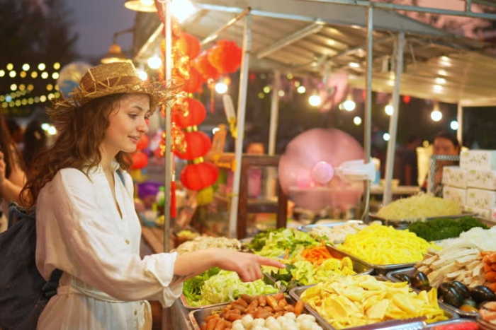 Travel to Vientiane in november - What to eat? 