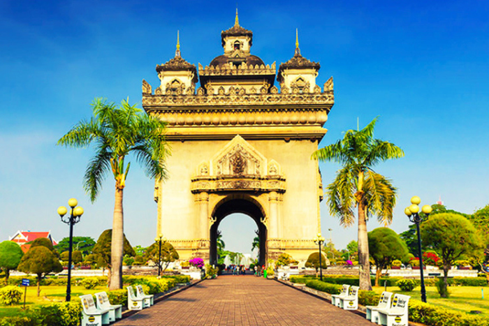 Patuxai Victory Gate in Vientiane