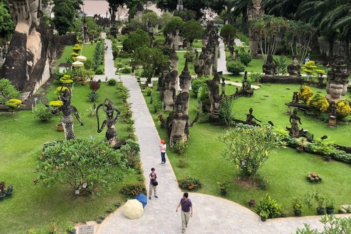 What to do in Buddha Park Vientiane ?
