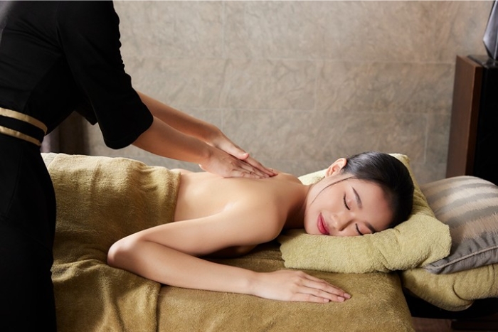 Relax with traditional massages in Laos