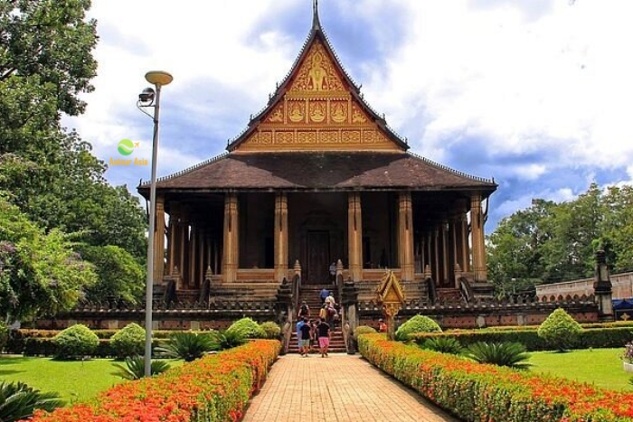 Visit to the National Museum of Laos – A must-see cultural stop in Vientiane