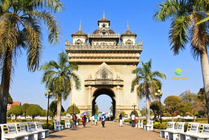 Patuxai – The iconic monument of Vientiane
