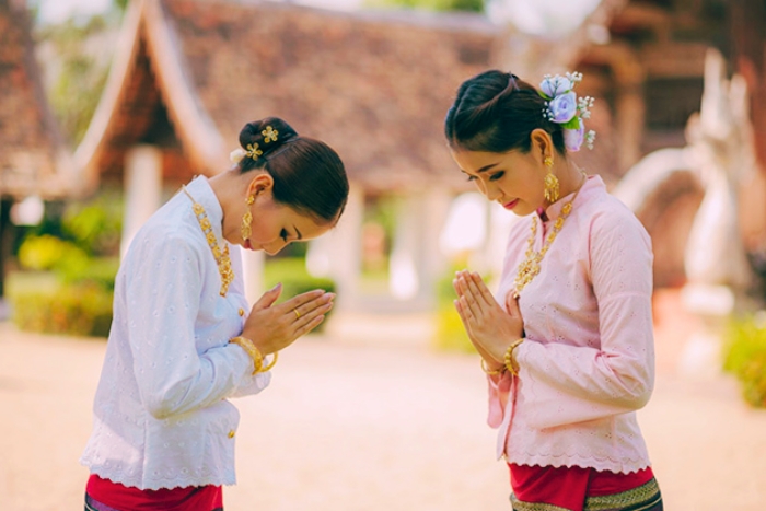 Avoid Laos travel mistakes by honoring boundaries