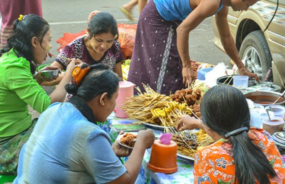 Bagan Street Food: A Guide To Burmese Food In Bagan, Myanmar