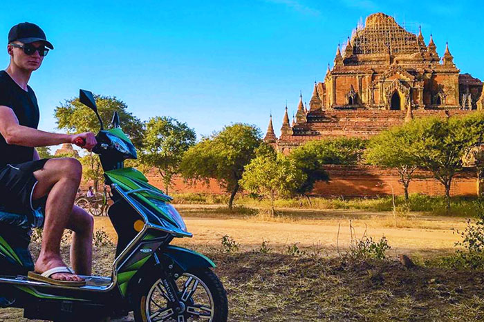 Seeing Bagan by e-bike