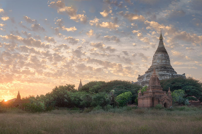 Sunrise at Shwesandaw Pagoda