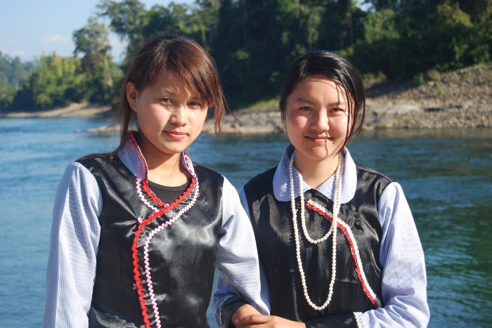 The Lisu girls, Moh Moh and Doi Nau Aung