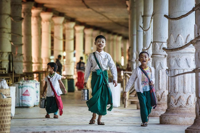 The Longyi in Myanmar 