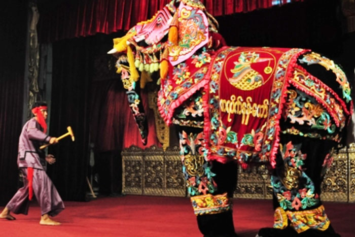 Elephant Dance 