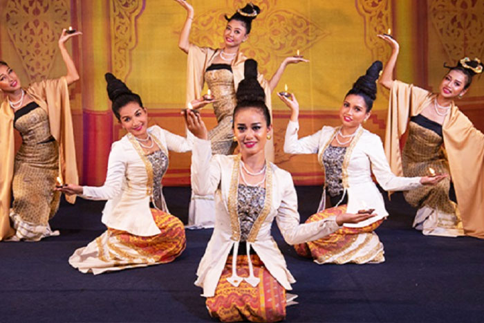 Oil Lamp Dance 