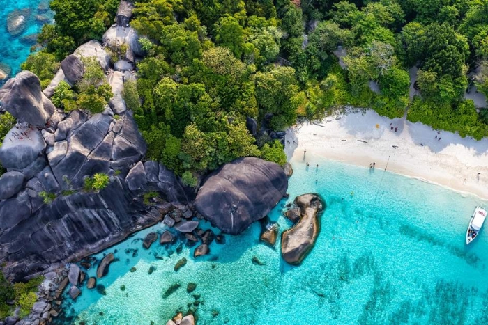 Similan islands, where to go for Thai holidays in January? 