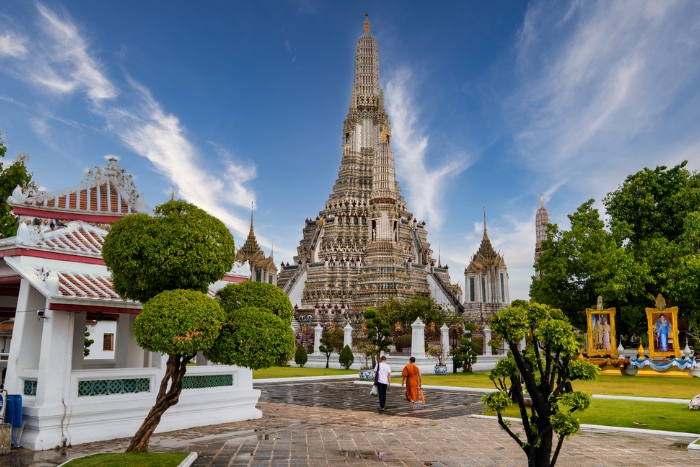 What to see in Thailand in 7 days? Wat Arun is a must-see