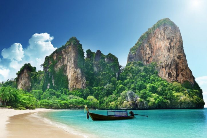 Where to go in Thailand in August? Discover Andaman coast