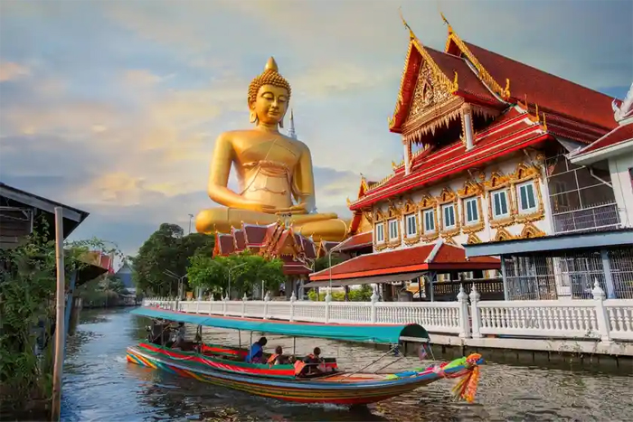 Bangkok, place to visit in Thailand in December